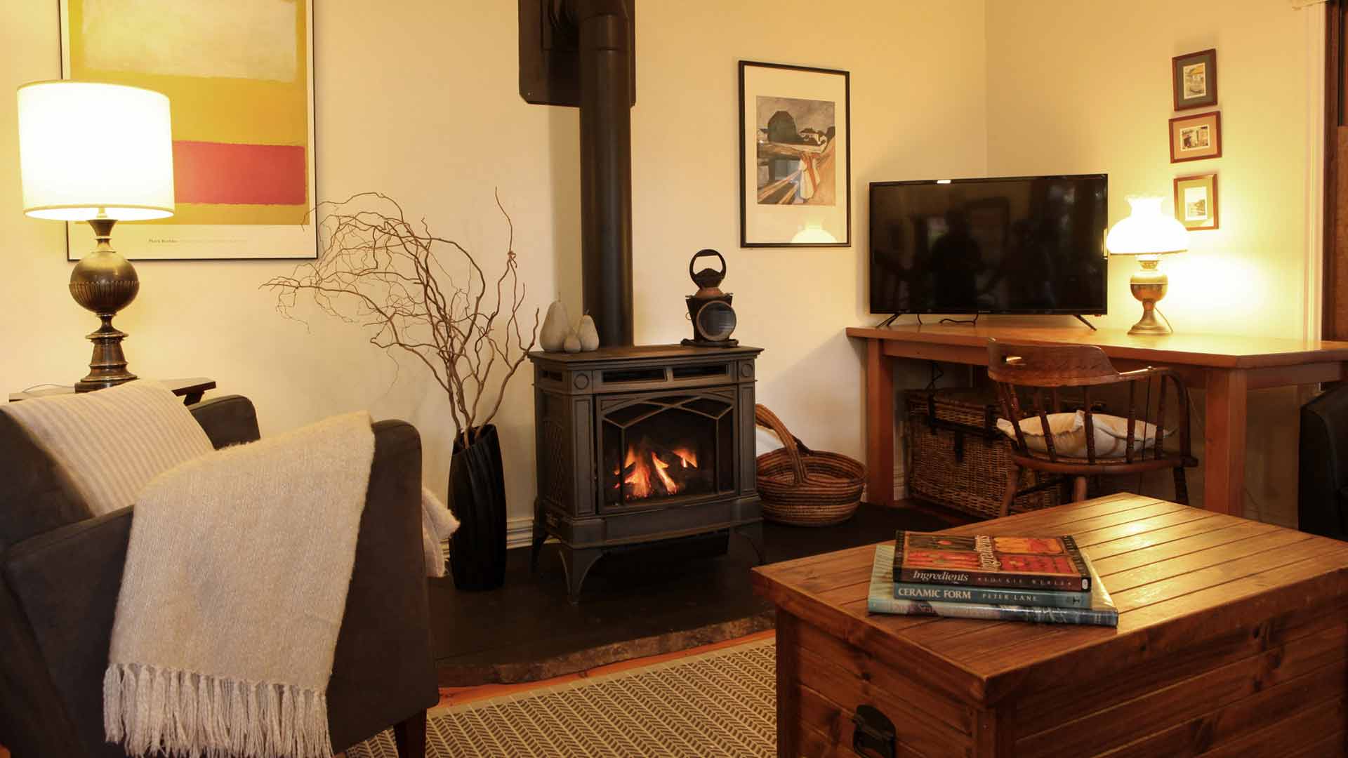 The Lounge with fire